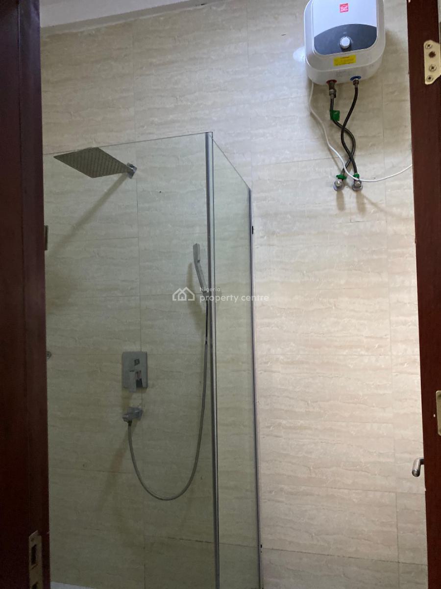 Luxury 2 Bedroom Apartment, Qmb Mart Road, Lekki Right, Lekki Phase 1, Lekki, Lagos, Flat / Apartment for Sale