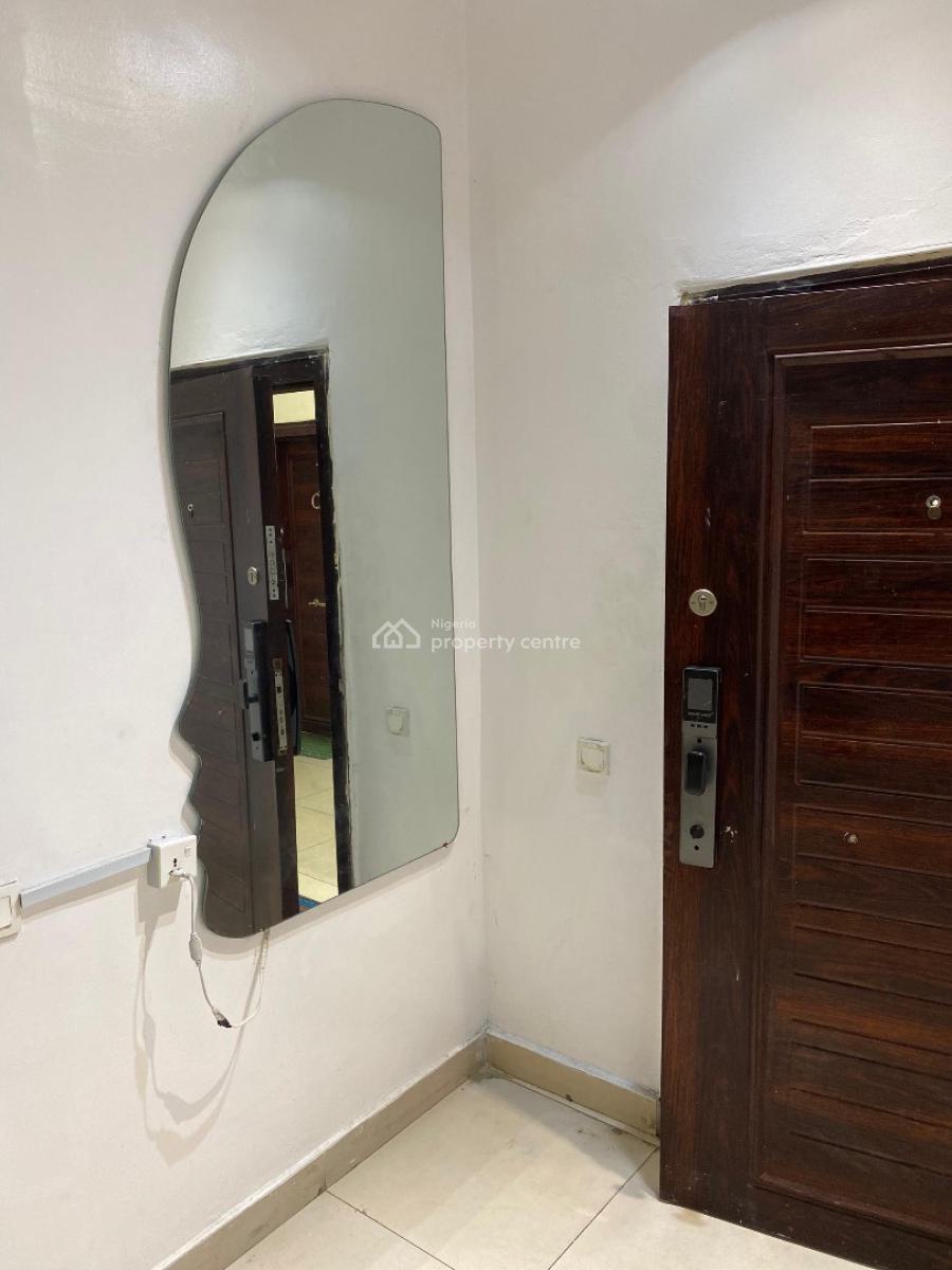 Luxury 2 Bedroom Apartment, Qmb Mart Road, Lekki Right, Lekki Phase 1, Lekki, Lagos, Flat / Apartment for Sale