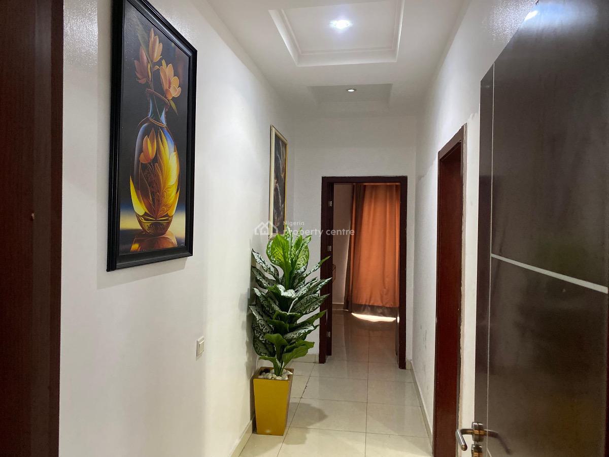 Luxury 2 Bedroom Apartment, Qmb Mart Road, Lekki Right, Lekki Phase 1, Lekki, Lagos, Flat / Apartment for Sale