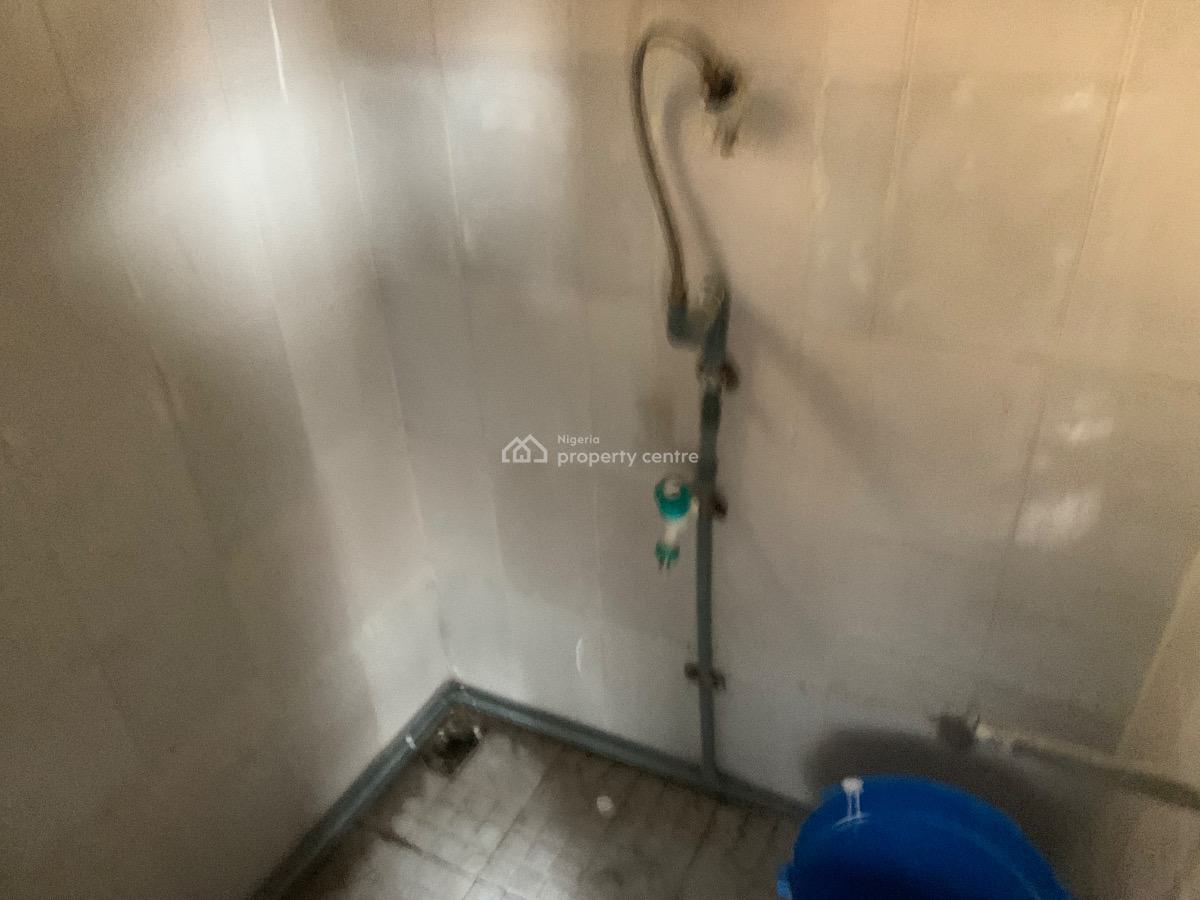 Bq, Carlton Gate Estate Chevron Drive, Lekki, Lagos, Self Contain (single Rooms) for Rent