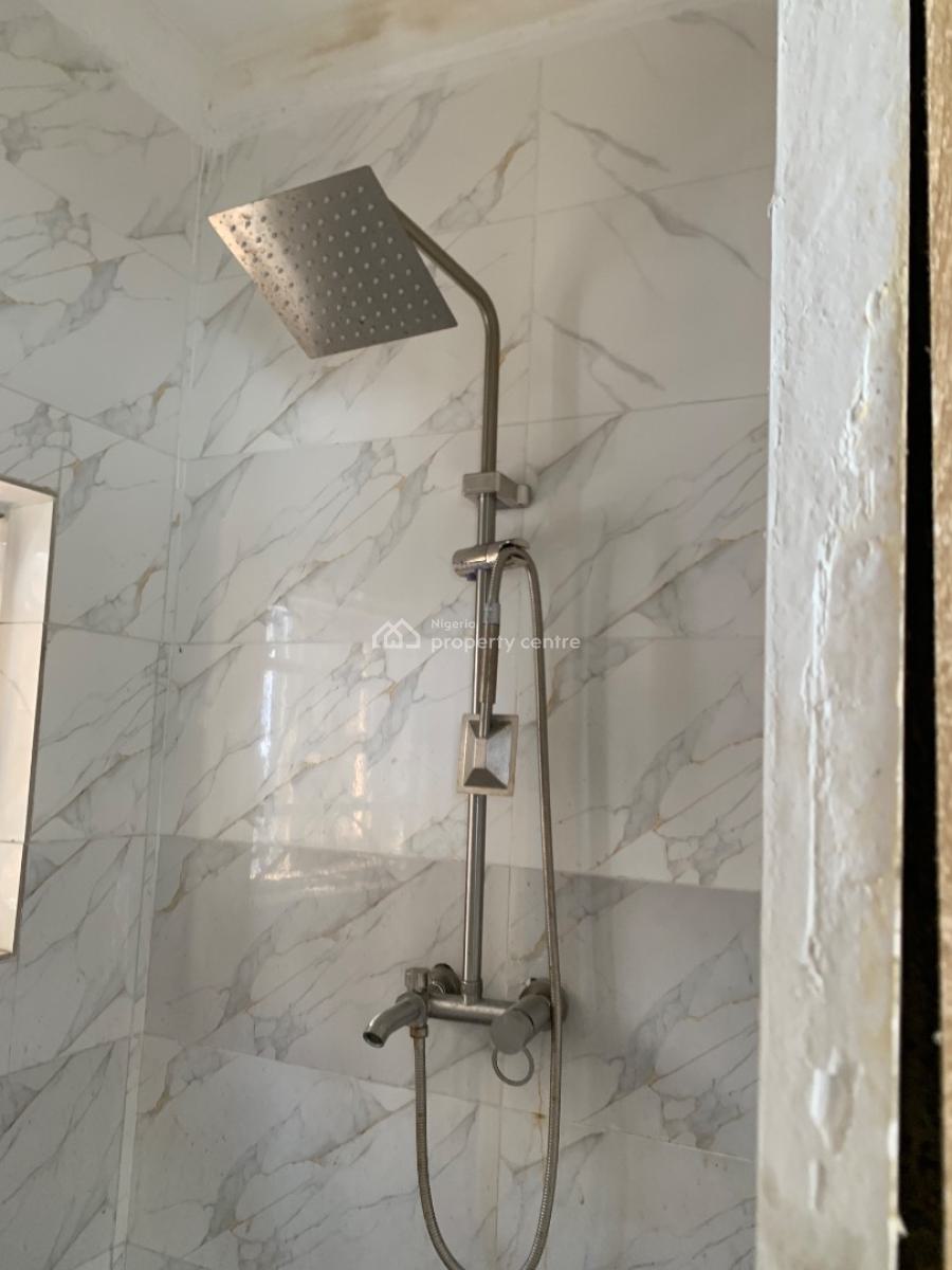 Single Room Self Con, Carlton Gate Chevron Drive, Lekki, Lagos, Self Contain (single Rooms) for Rent