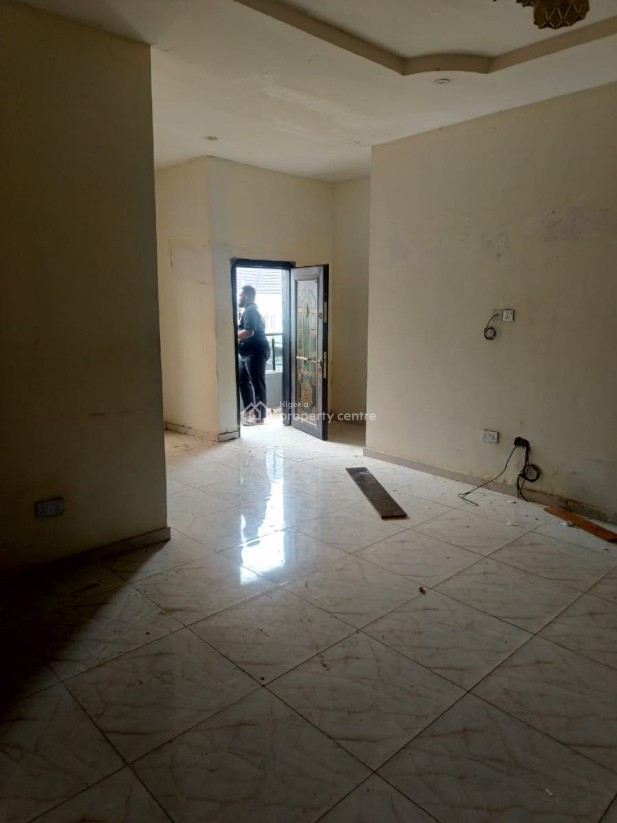 Neat and Well Maintained 4 Bedroom Terrace Duplex in a Secured Area, Villa Estate, Lekki, Lagos, Terraced Duplex for Rent