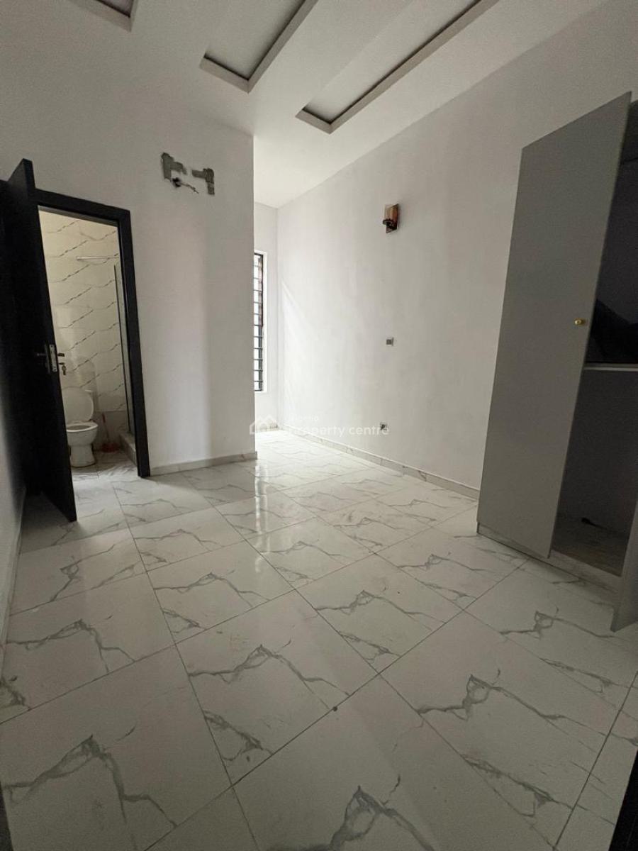 Spacious 1 Bedroom Apartment, Ikota, Lekki, Lagos, Flat / Apartment for Rent