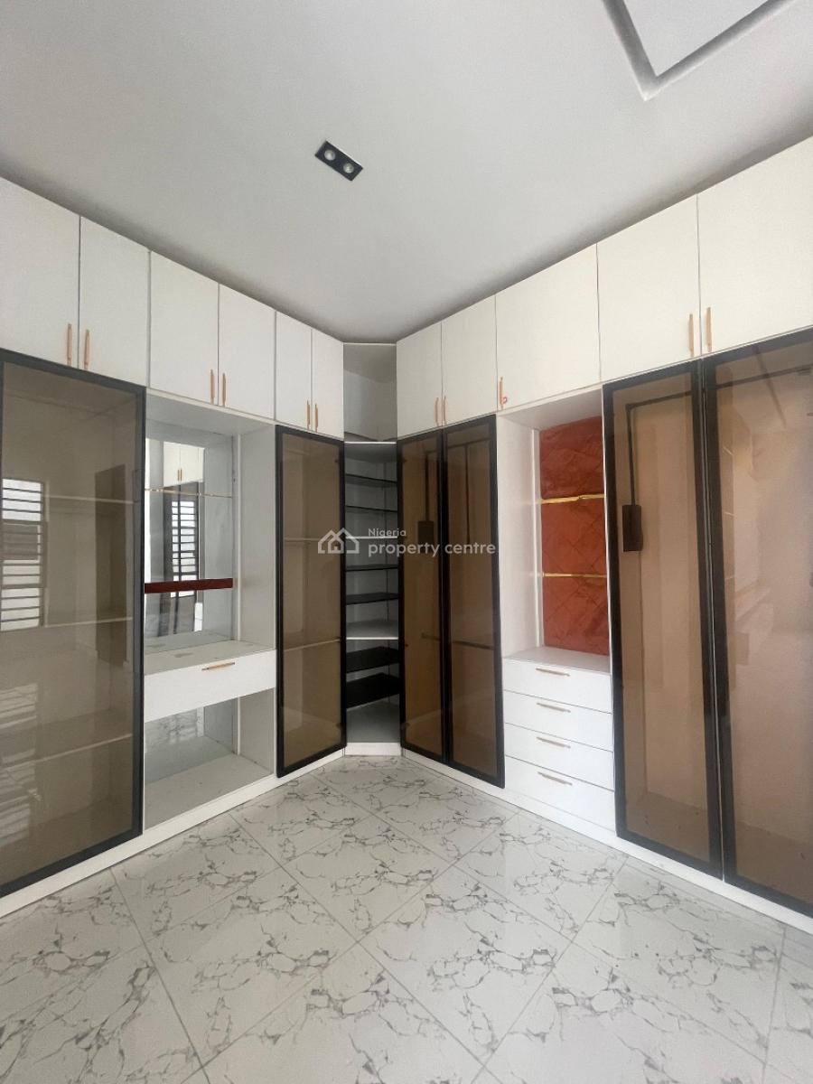 Pristine 5 Bedroom  Fully Detached with Bq, Chevron, Lekki, Lagos, House for Sale