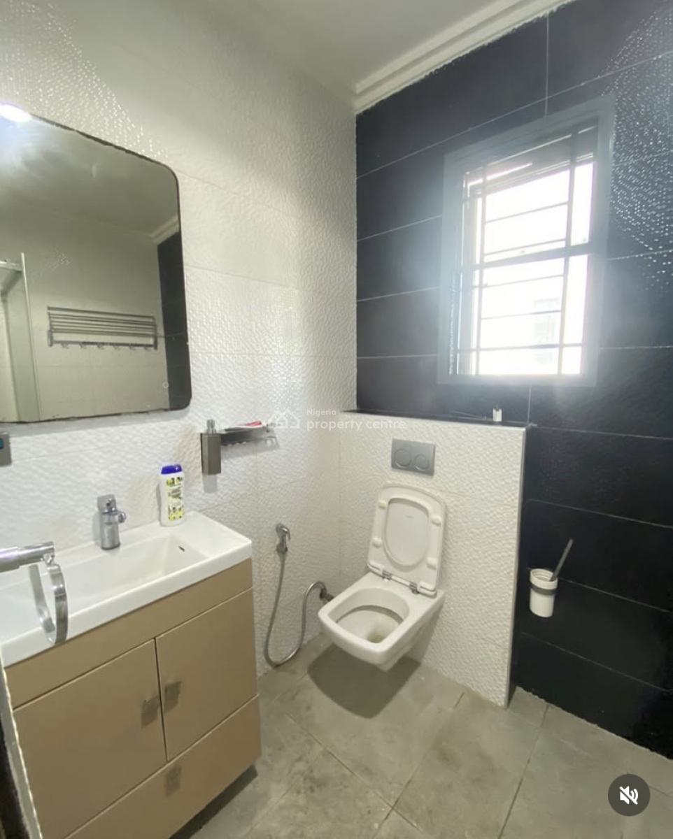 Spacious 4 Bedroom Semidetached Duplex with Bq, Lekki Phase 1, Lekki, Lagos, Semi-detached Duplex for Rent