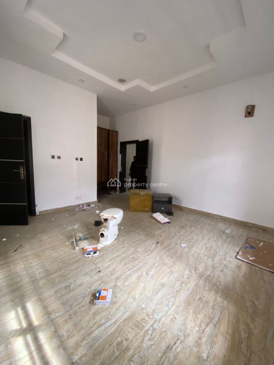 Spacious Semi Master Apartment Upstairs, Kanal West Estate, Lekki, Lagos, House for Rent