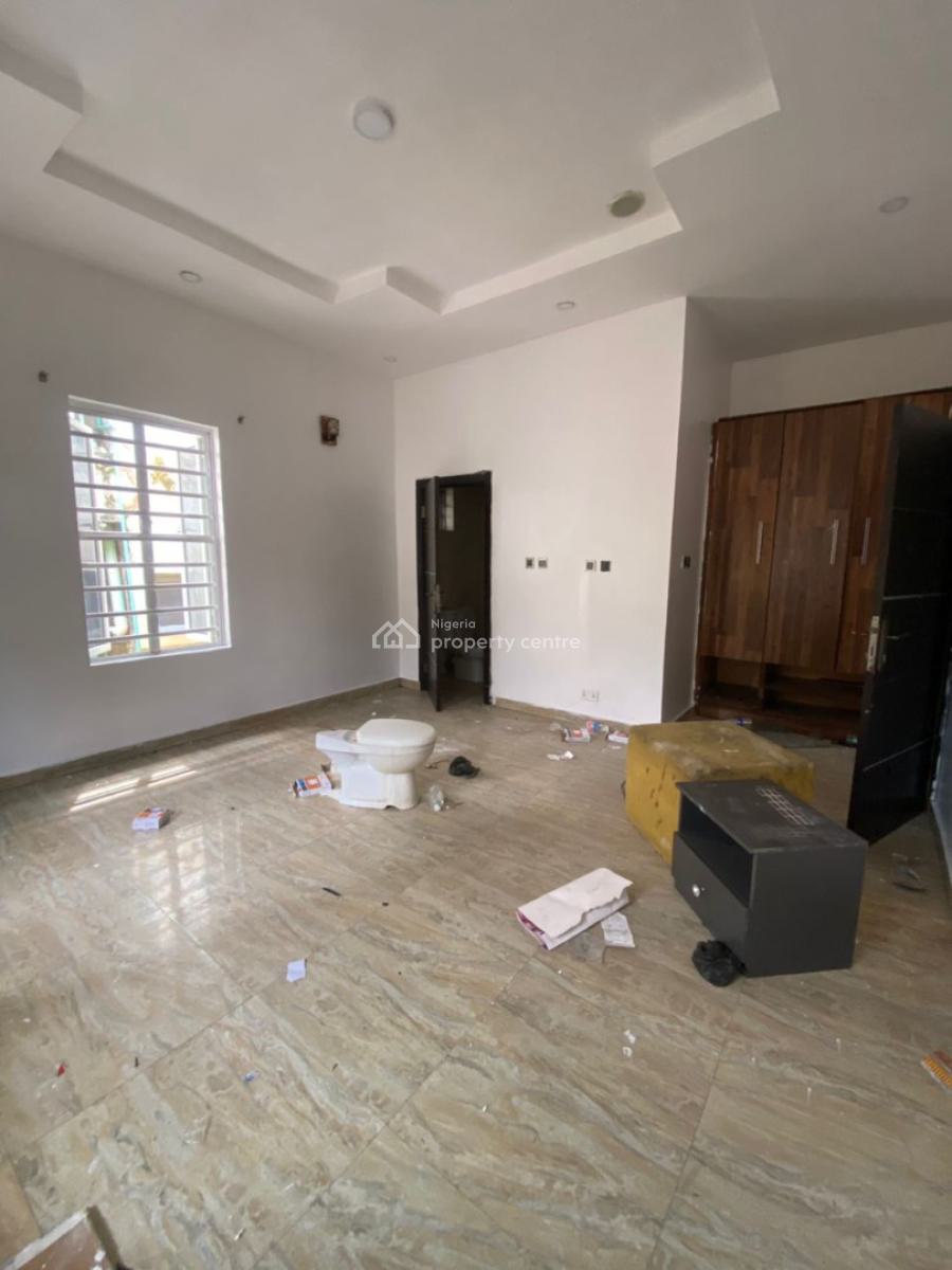 Spacious Semi Master Apartment Upstairs, Kanal West Estate, Lekki, Lagos, House for Rent