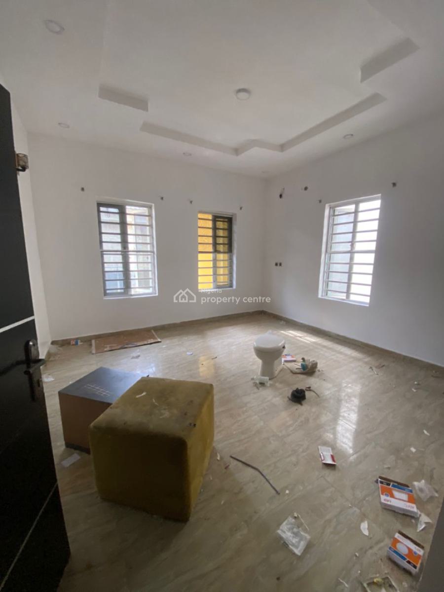 Spacious Semi Master Apartment Upstairs, Kanal West Estate, Lekki, Lagos, House for Rent