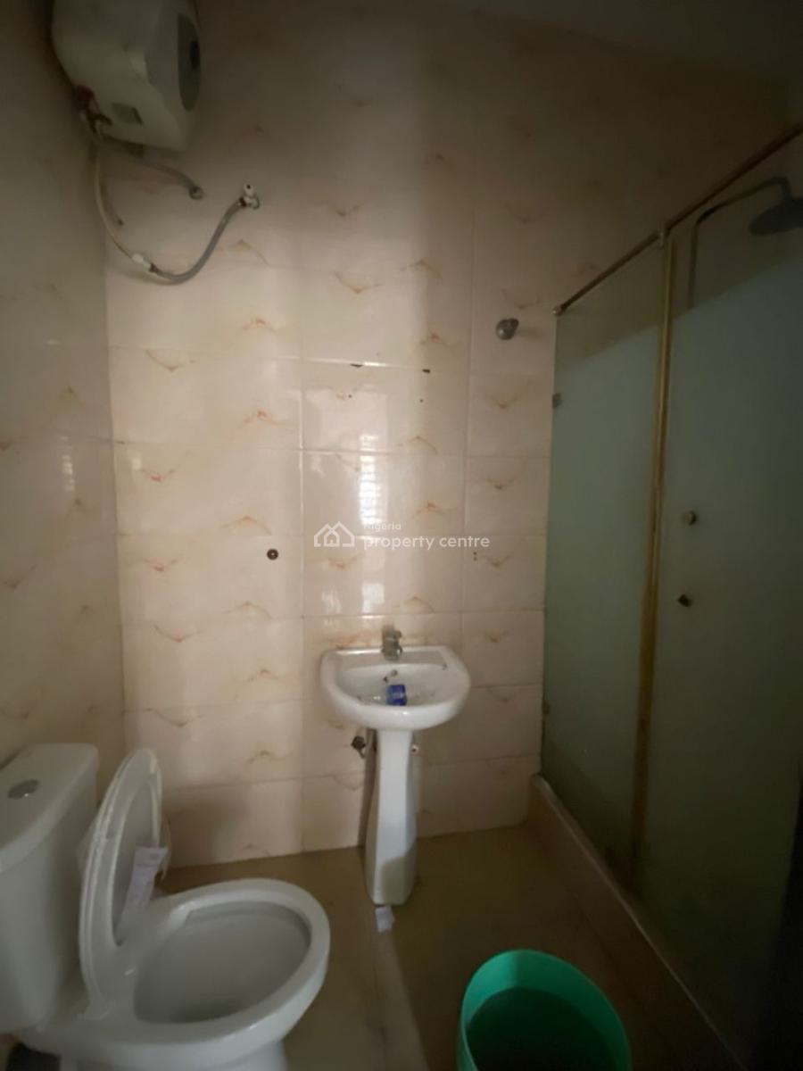 Spacious Semi Master Apartment Upstairs, Kanal West Estate, Lekki, Lagos, House for Rent