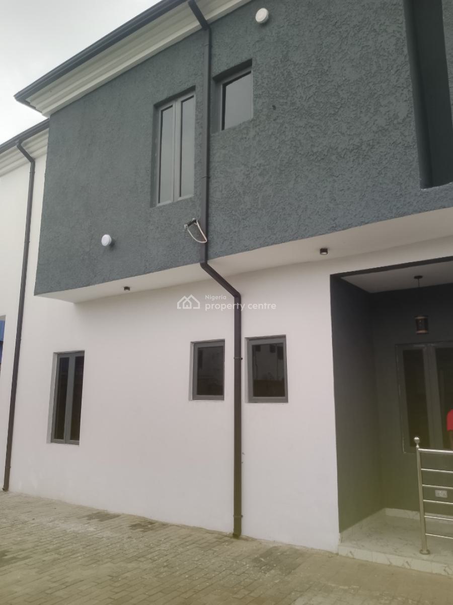 Newly Built 2 Bedroom with Fine Kitchen and Store, Marble Estate, Sangotedo, Ajah, Lagos, Flat / Apartment for Rent