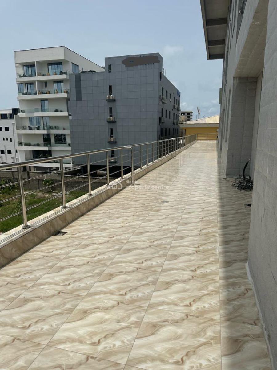 Unfurnished 2 Bedroom Apartment, Lekki Phase 1, Lekki, Lagos, Flat / Apartment for Sale