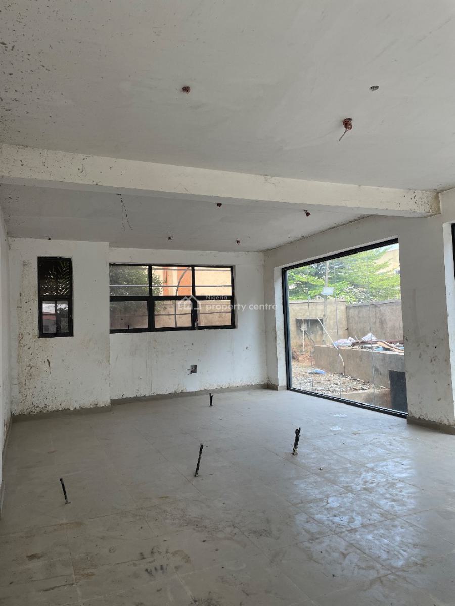 Spacious and Well Finished Shop Space, Wuse 2, Abuja, Plaza / Complex / Mall for Rent