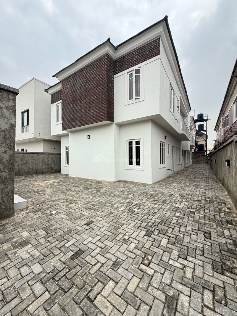 Newly Renovated 2 Bedroom Apartment with Inverter, Lekki Phase 1, Lekki, Lagos, Flat / Apartment for Rent