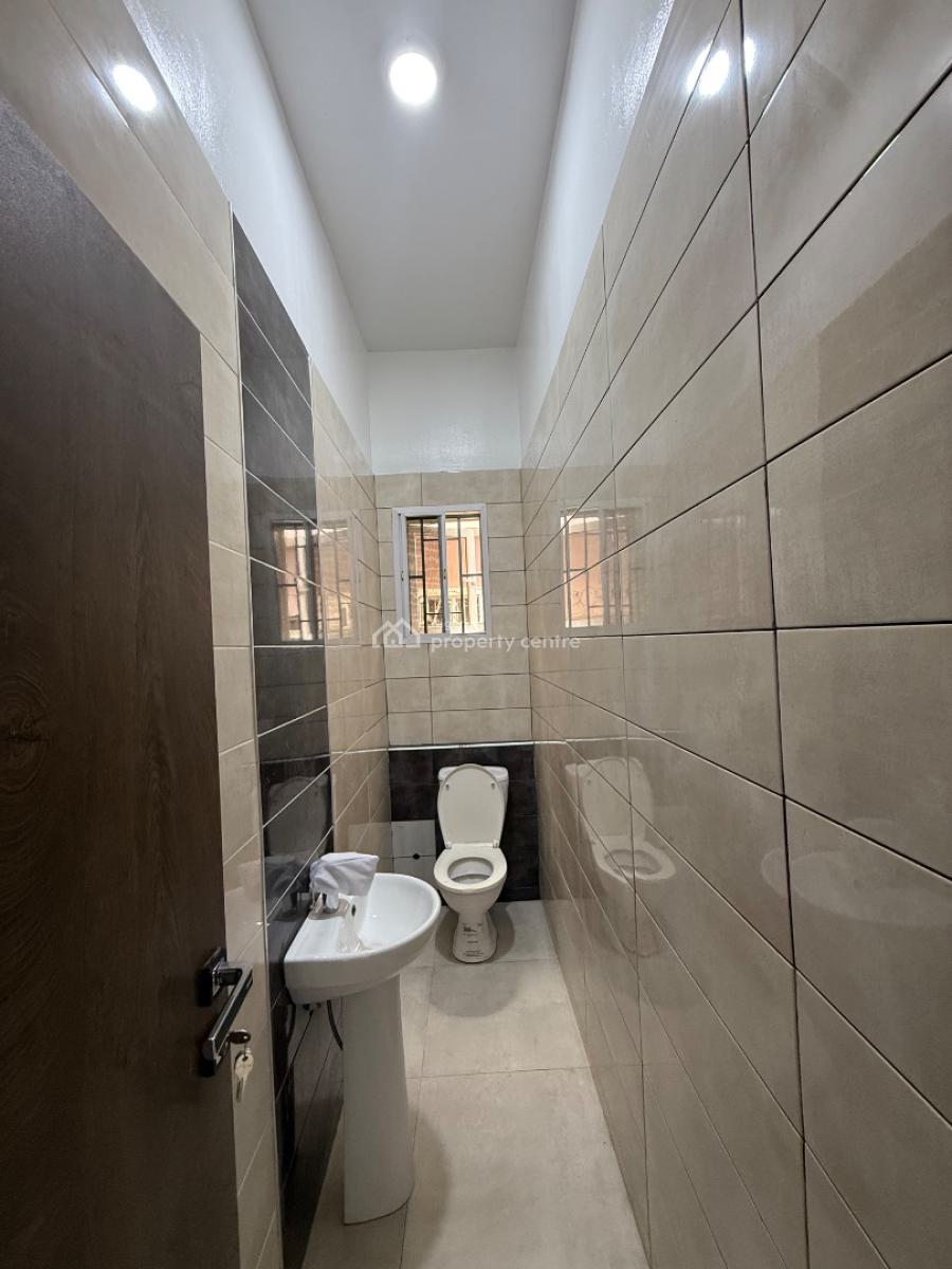 Newly Renovated 2 Bedroom Apartment with Inverter, Lekki Phase 1, Lekki, Lagos, Flat / Apartment for Rent