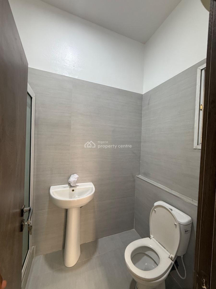 Newly Renovated 2 Bedroom Apartment with Inverter, Lekki Phase 1, Lekki, Lagos, Flat / Apartment for Rent