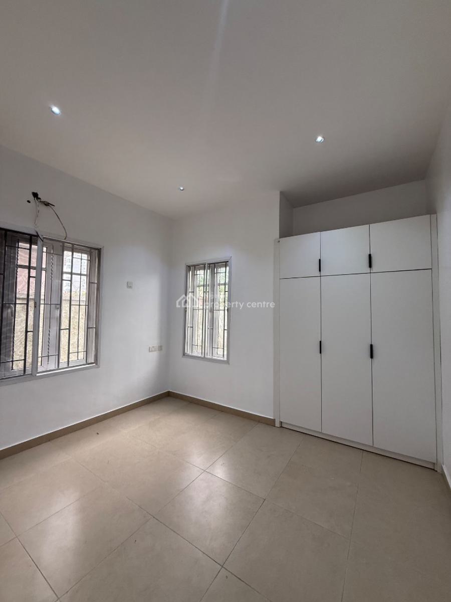 Newly Renovated 2 Bedroom Apartment with Inverter, Lekki Phase 1, Lekki, Lagos, Flat / Apartment for Rent