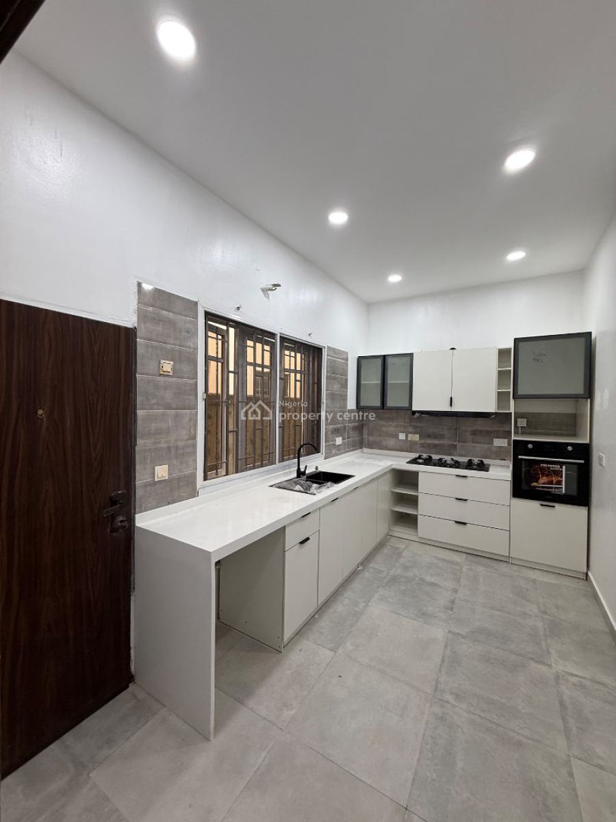 Newly Renovated 2 Bedroom Apartment with Inverter, Lekki Phase 1, Lekki, Lagos, Flat / Apartment for Rent