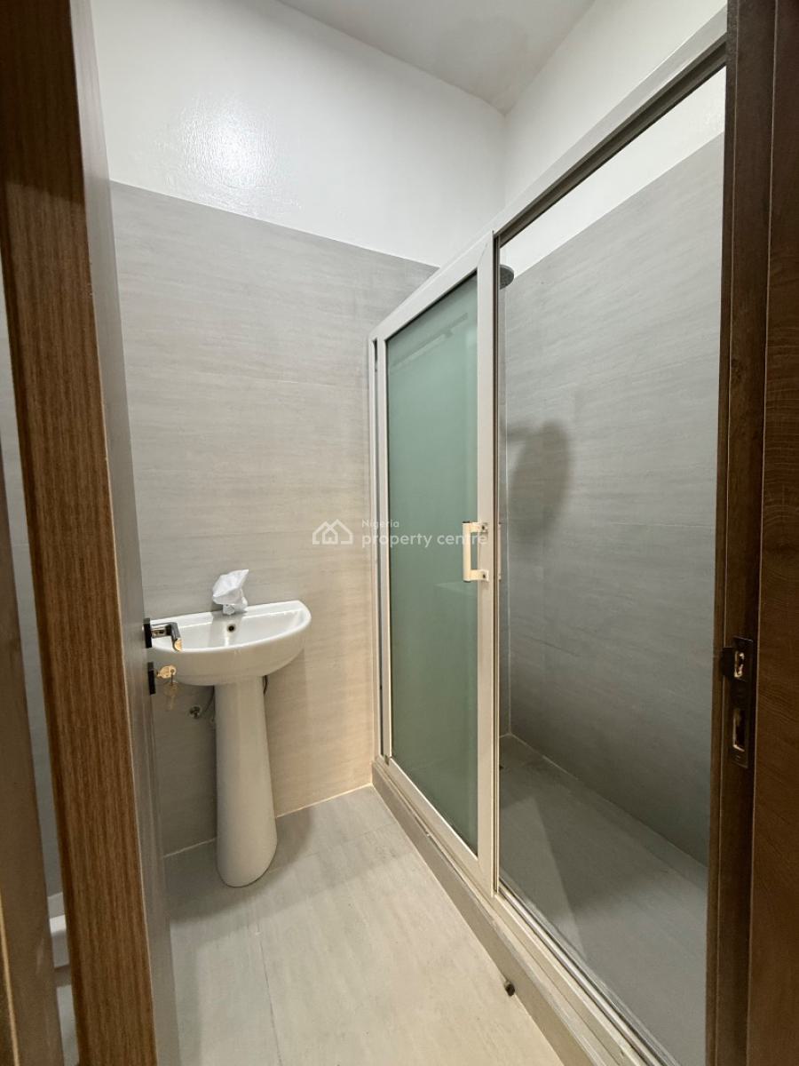 Newly Renovated 2 Bedroom Apartment with Inverter, Lekki Phase 1, Lekki, Lagos, Flat / Apartment for Rent