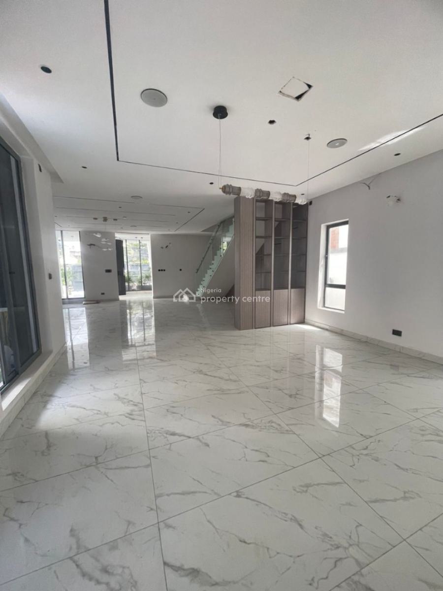 6 Bedroom Detached House + Bq, Lekki Phase 1, Lekki, Lagos, Flat / Apartment for Sale