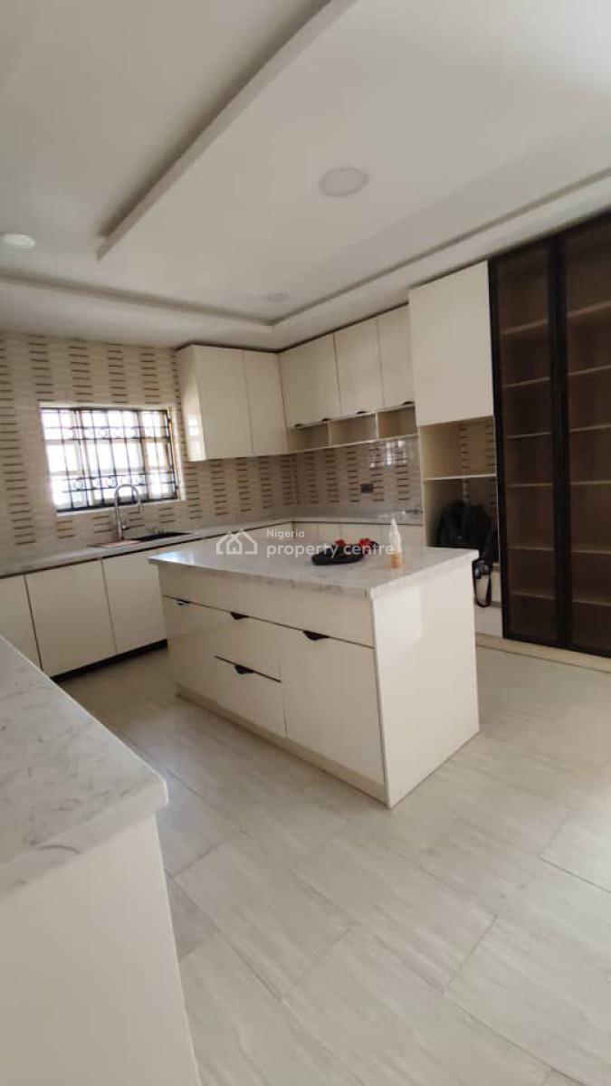 Newly Renovated 5 Bedroom Fully Detached Duplex + 2 Rooms Bq, Ikoyi, Lagos, Flat / Apartment for Sale
