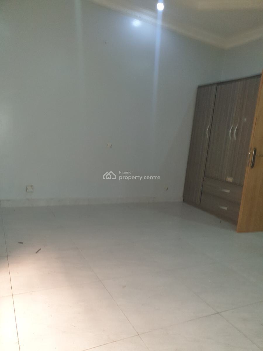 Spacious 2 Bedroom Flat, Kanal West Estate, Osapa, Lekki, Lagos, Flat / Apartment for Rent