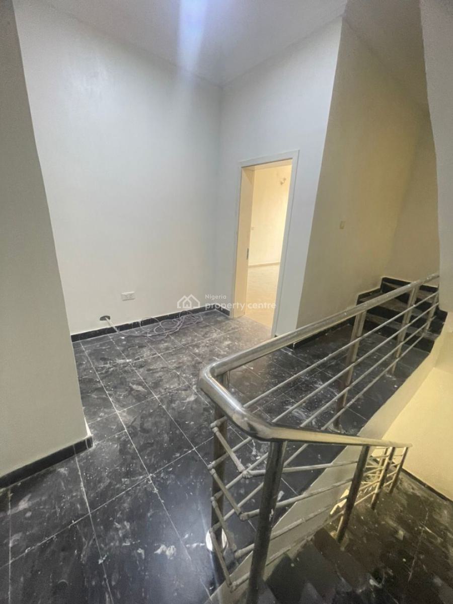 Newly Refurbished/self Serviced 4 Bedroom Terrace + Bq, Victoria Island (vi), Lagos, Flat / Apartment for Rent