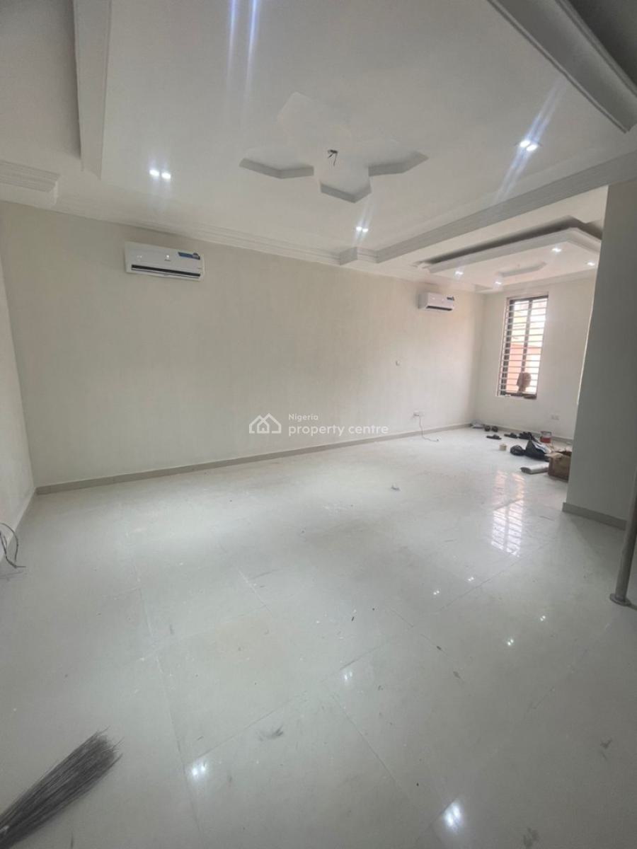 Newly Refurbished/self Serviced 4 Bedroom Terrace + Bq, Victoria Island (vi), Lagos, Flat / Apartment for Rent