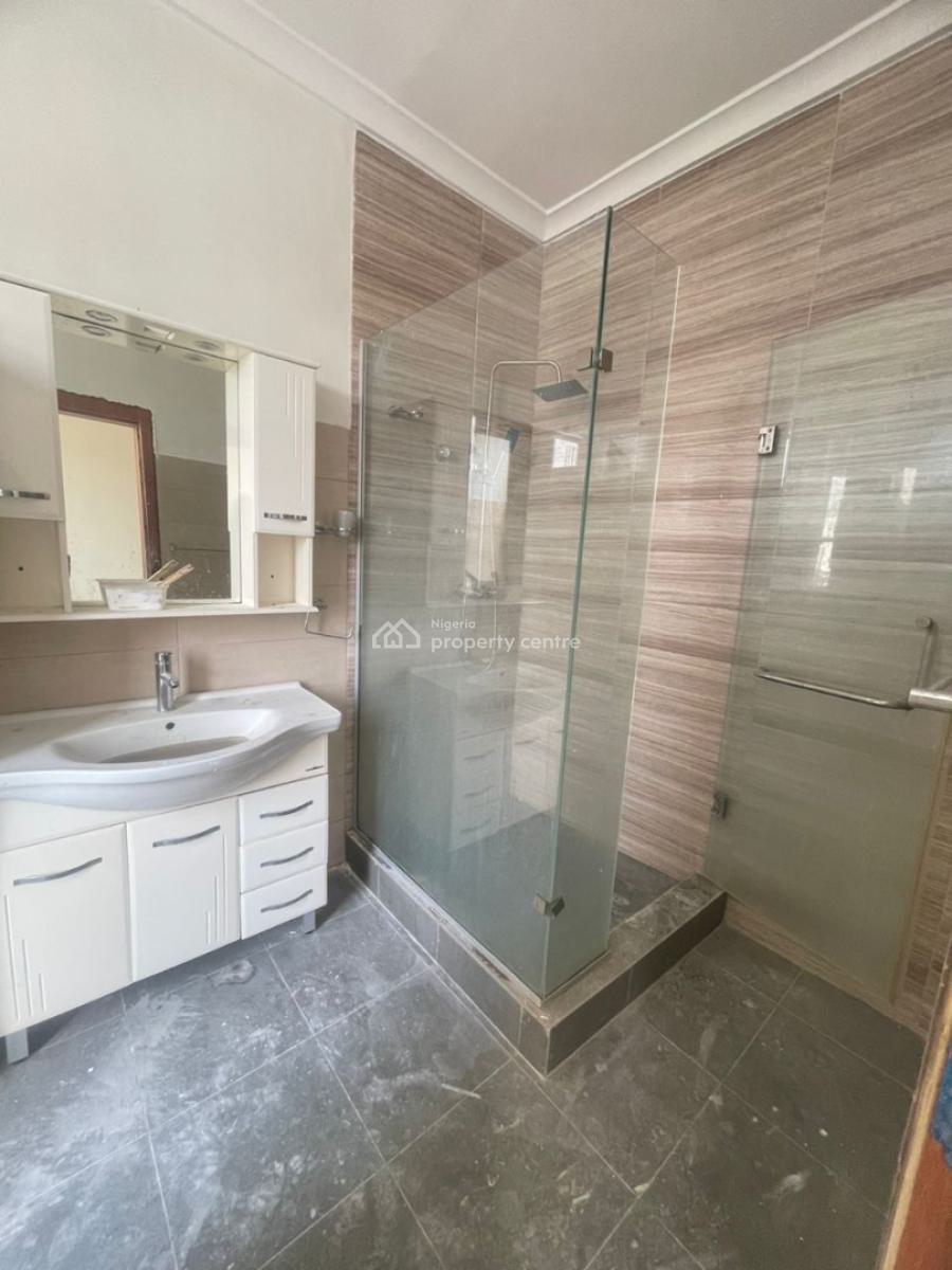 Newly Refurbished/self Serviced 4 Bedroom Terrace + Bq, Victoria Island (vi), Lagos, Flat / Apartment for Rent