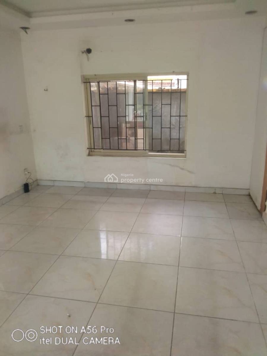 Massive 4 Bedroom Semi Detached Duplex, Lekki Phase 1, Lekki, Lagos, Flat / Apartment for Rent