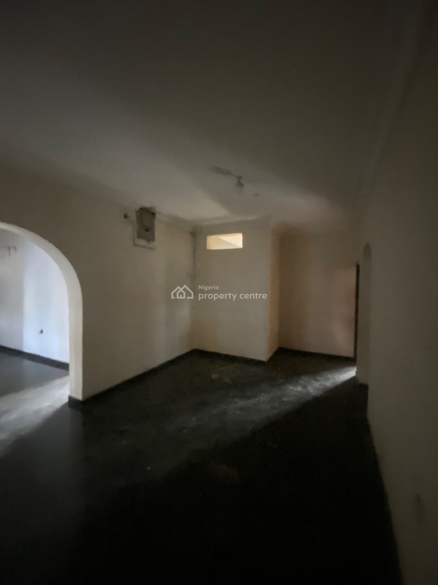 Self Serviced and Spacious 3 Bedroom with Big Kitchen, Ikota, Lekki, Lagos, Flat / Apartment for Rent