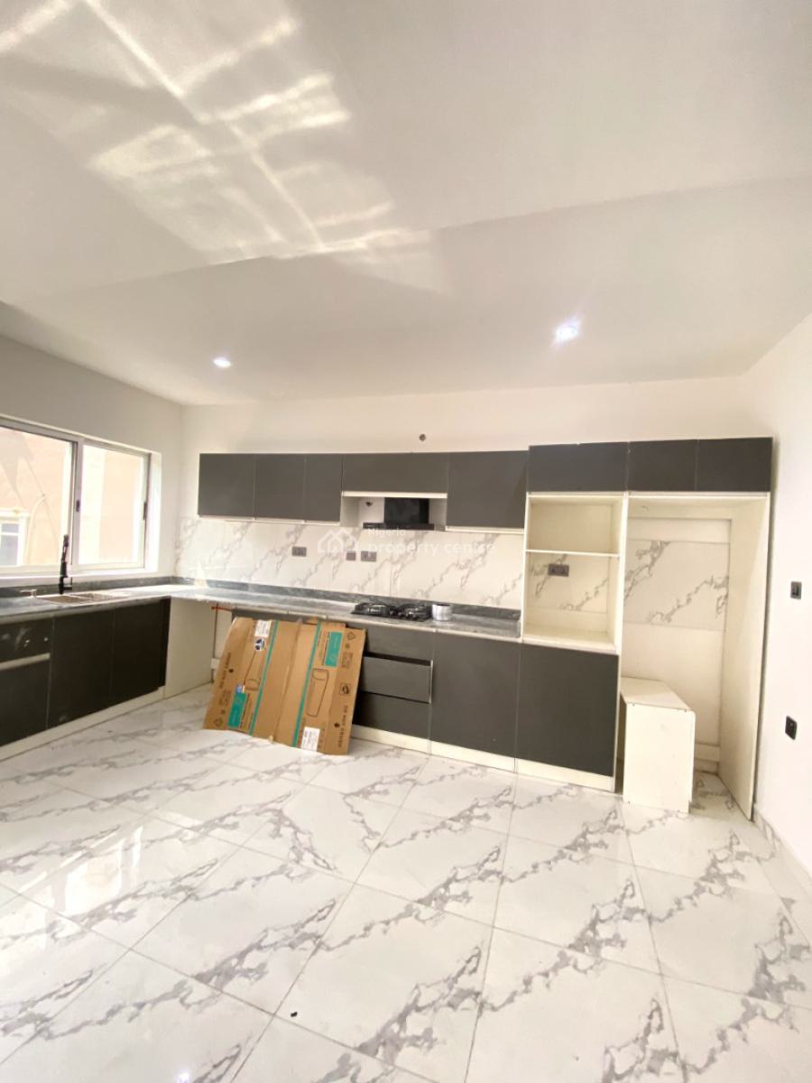 Clasic 2 Bedroom Apartment with Swimming Pool in a Secure Estate, Ikate, Lekki, Lagos, Flat / Apartment for Sale