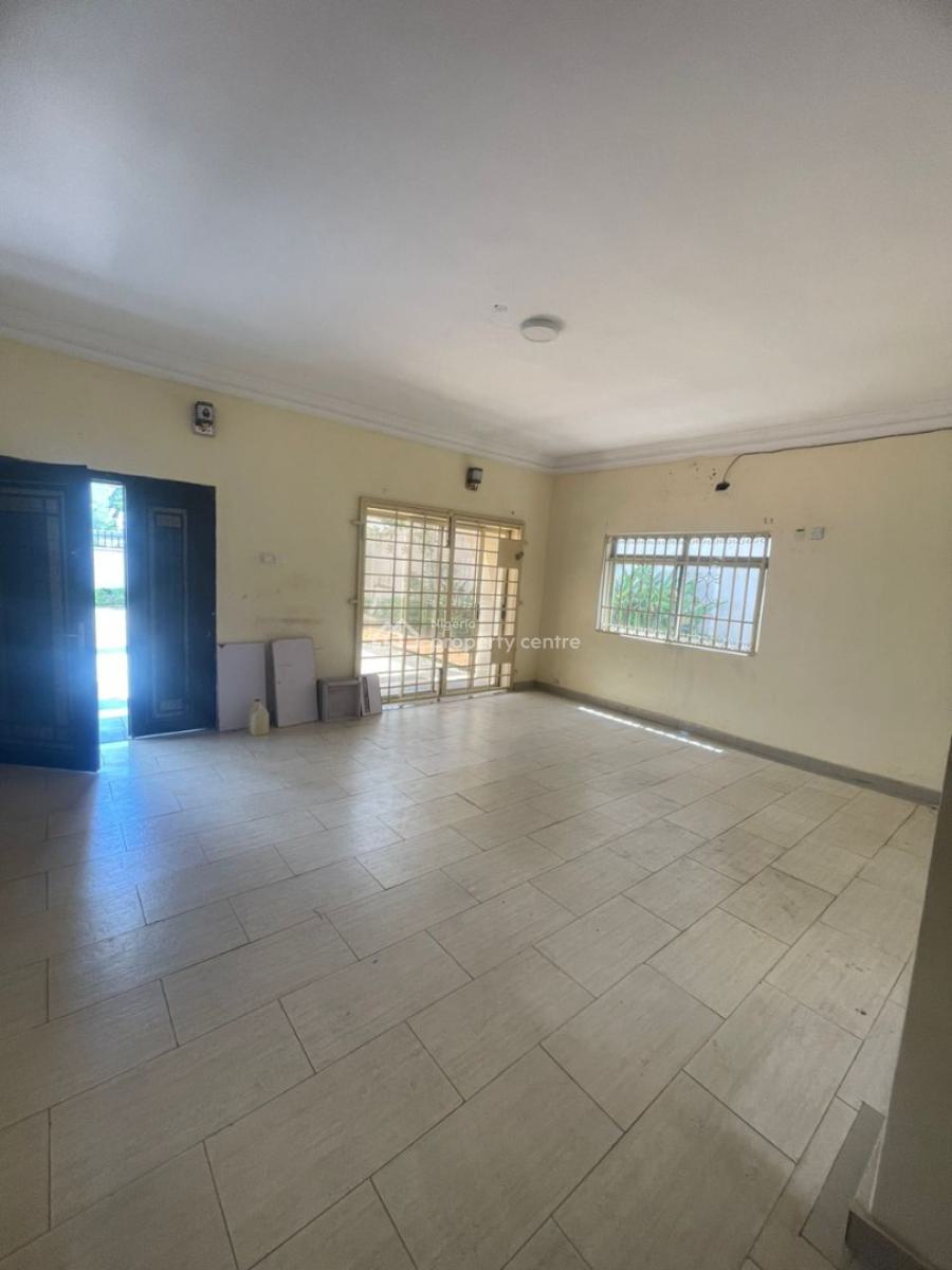 Self Serviced 5 Bedroom Semi Detached Duplex + 2 Room Bq, Lekki Phase 1, Lekki, Lagos, Flat / Apartment for Rent