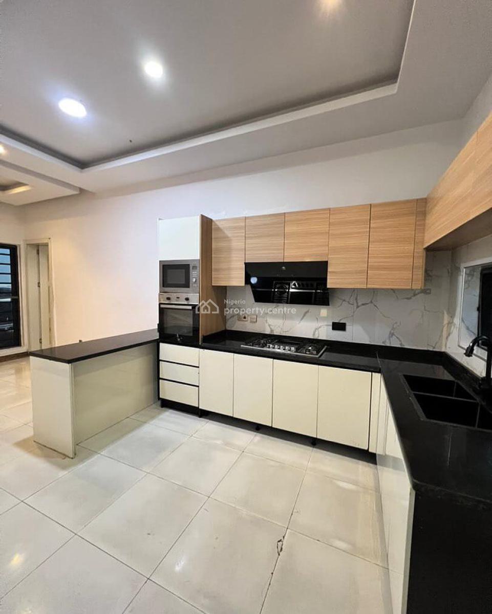 Elegant 4-bedroom Terrace Duplex with Bq & Tennis Court Access, Lekki Phase 1, Lekki, Lagos, Terraced Duplex for Sale