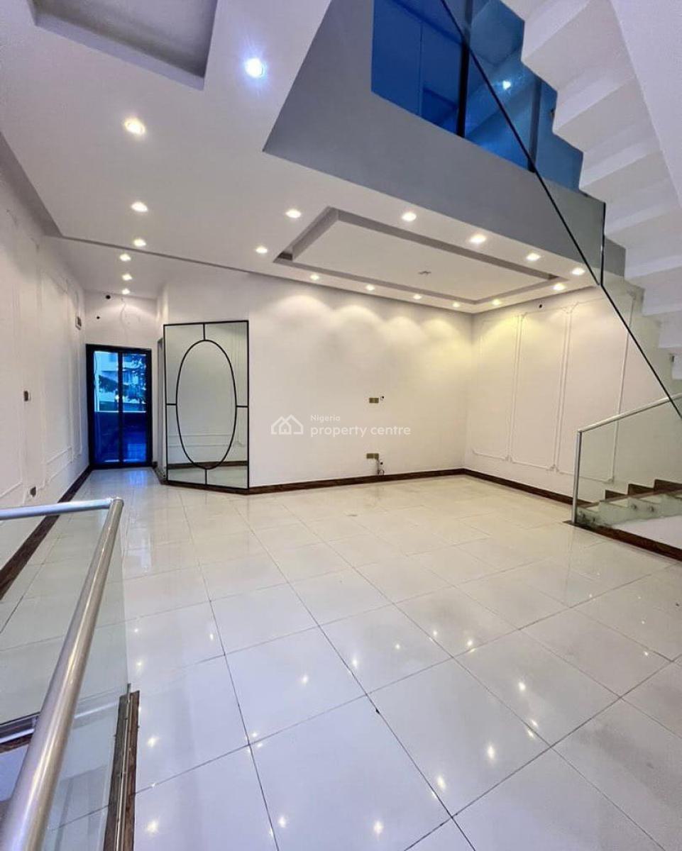 Elegant 4-bedroom Terrace Duplex with Bq & Tennis Court Access, Lekki Phase 1, Lekki, Lagos, Terraced Duplex for Sale