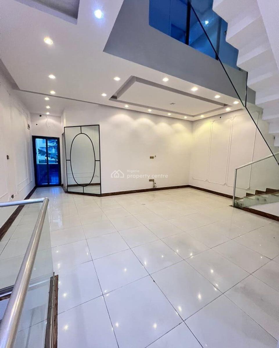 Elegant 4-bedroom Terrace Duplex with Bq & Tennis Court Access, Lekki Phase 1, Lekki, Lagos, Terraced Duplex for Sale