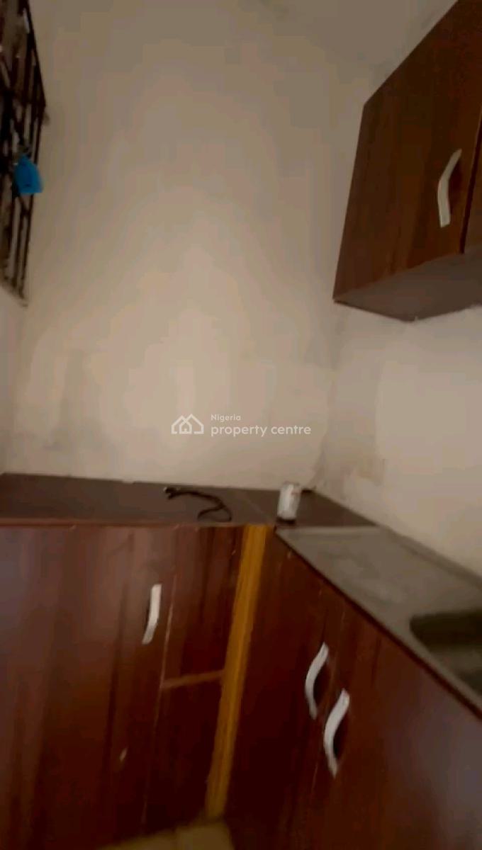 Standard Room Self Contained, Ebute Metta West, Yaba, Lagos, Self Contain (single Rooms) for Rent