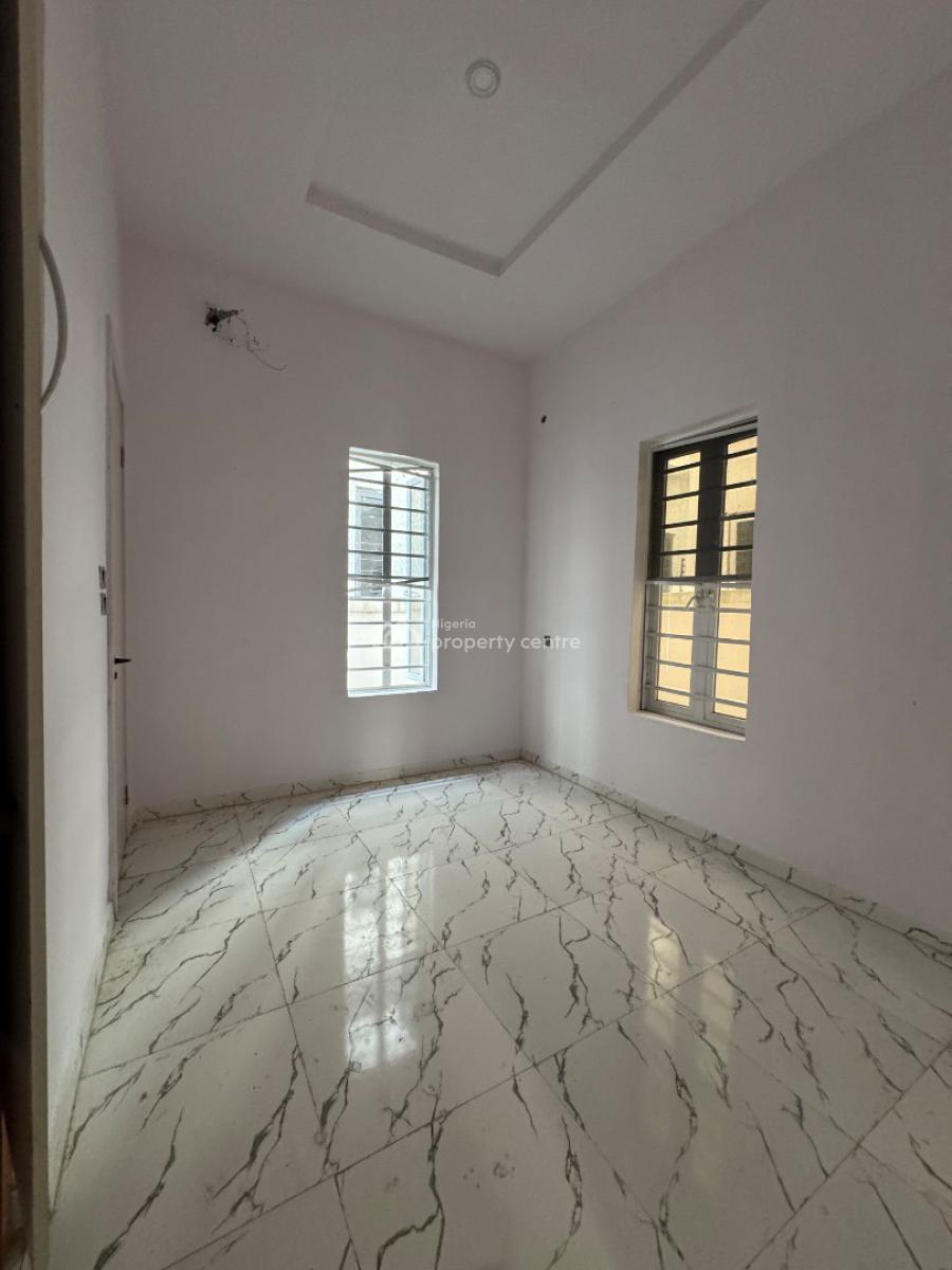 Luxurious Sharp 5 Bedroom Detached with Bq Very Spacious Dont Miss This, Orchid Road, Lekki Before Round About, Lekki, Lagos, Detached Duplex for Rent