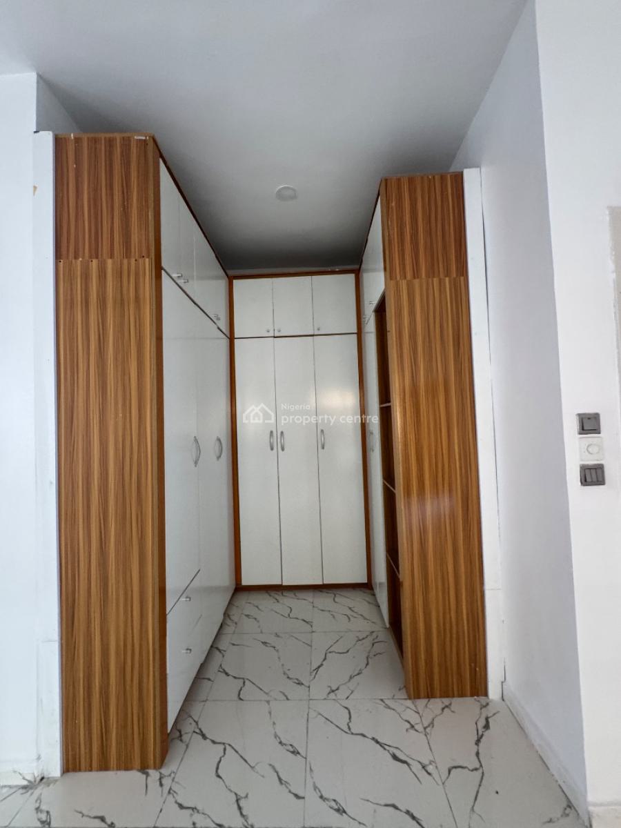 Luxurious Sharp 5 Bedroom Detached with Bq Very Spacious Dont Miss This, Orchid Road, Lekki Before Round About, Lekki, Lagos, Detached Duplex for Rent
