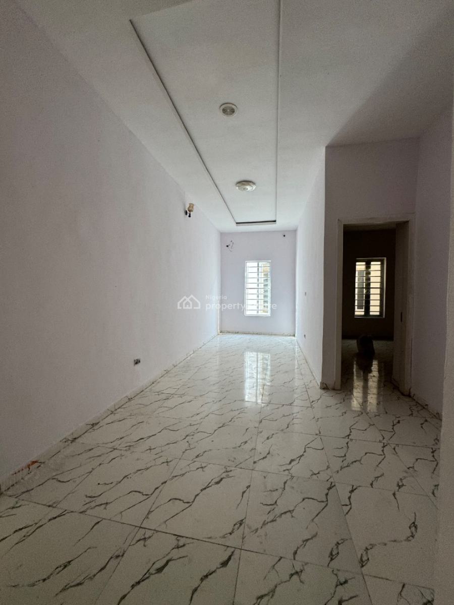 Luxurious Sharp 5 Bedroom Detached with Bq Very Spacious Dont Miss This, Orchid Road, Lekki Before Round About, Lekki, Lagos, Detached Duplex for Rent