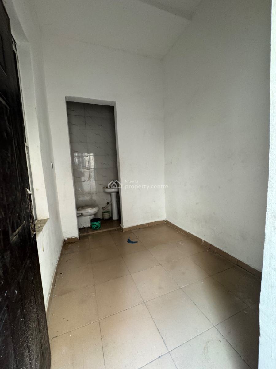 Luxurious Sharp 5 Bedroom Detached with Bq Very Spacious Dont Miss This, Orchid Road, Lekki Before Round About, Lekki, Lagos, Detached Duplex for Rent