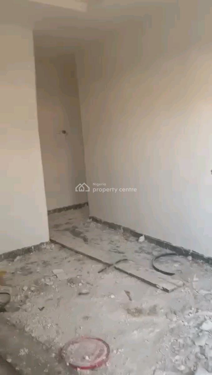 Standard and Spacious Mini Flat, Off Ilaje Road, Bariga, Shomolu, Lagos, Mini Flat (room and Parlour) for Rent