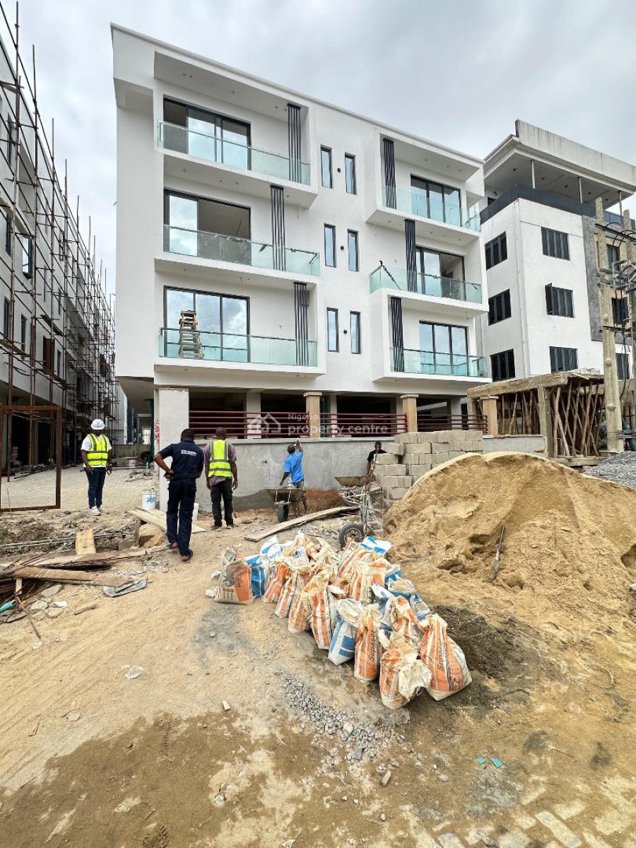 Spacious 3 Bedroom Apartment, Lekki Phase 1, Lekki, Lagos, Flat / Apartment for Sale