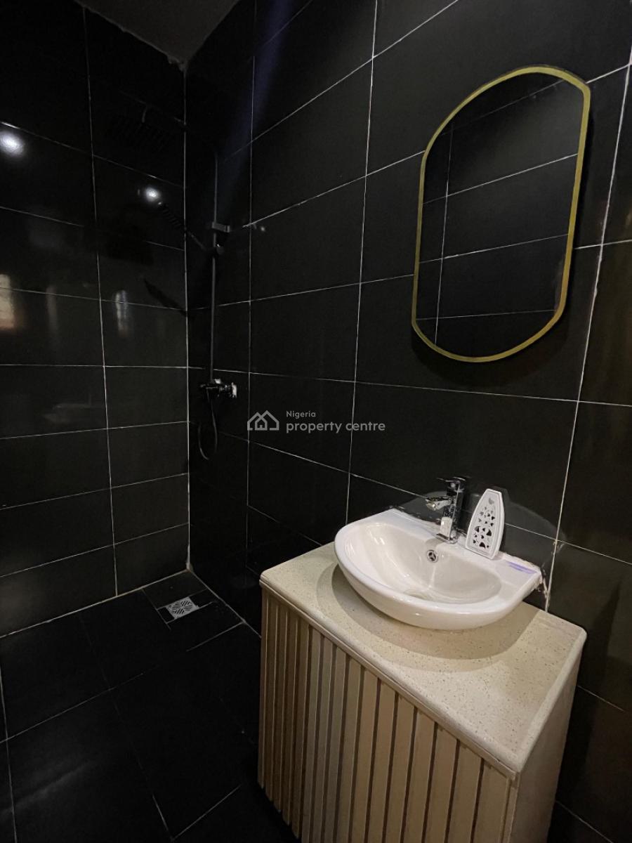 Beautiful 2 Bedroom with Gym, Surulere, Lagos, Flat / Apartment Short Let