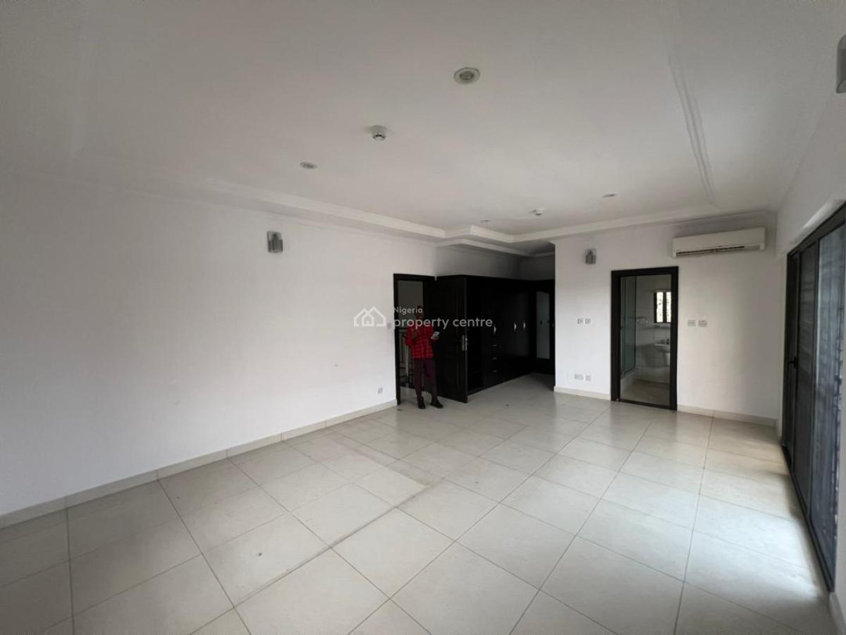 3 Bedrooms Semi Detached Duplex with Bq, Lekki Phase 1, Lekki, Lagos, Semi-detached Duplex for Rent