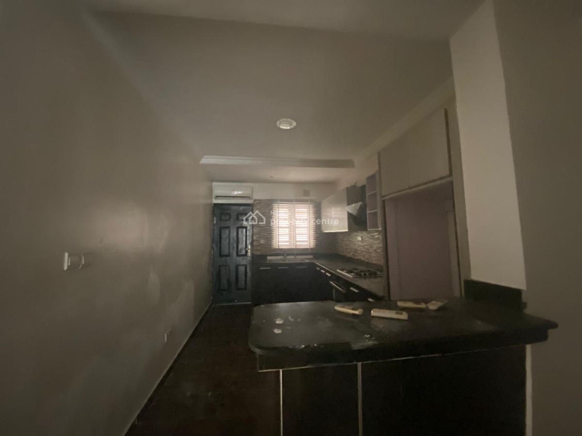 Well Maintained 2 Bedrooms Apartment Within a Serene Envoronment, Victoria Island (vi), Lagos, Flat / Apartment for Rent