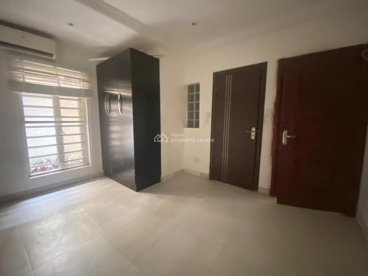 Well Maintained 2 Bedrooms Apartment Within a Serene Envoronment, Victoria Island (vi), Lagos, Flat / Apartment for Rent