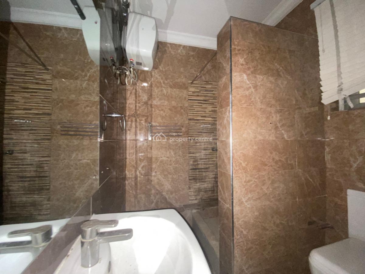 Well Maintained 2 Bedrooms Apartment Within a Serene Envoronment, Victoria Island (vi), Lagos, Flat / Apartment for Rent