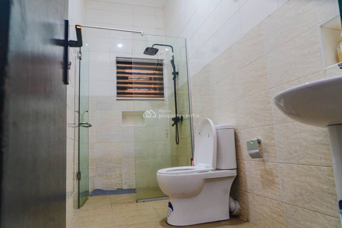 Beautiful 3 Bedroom Apartment, Ikeja, Lagos, Flat / Apartment Short Let