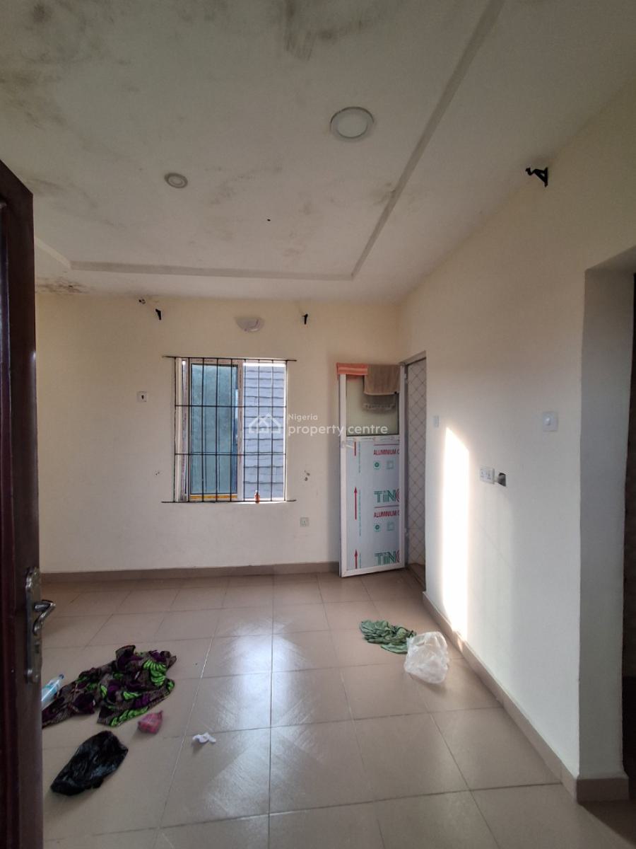 Self Contain Upstairs, Badore, Ajah, Lagos, Self Contain (single Rooms) for Rent