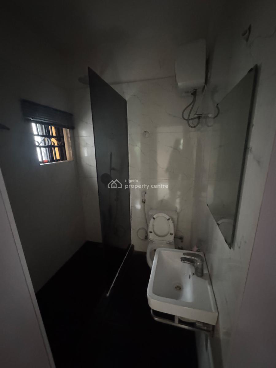 Serviced 3 Bedroom Flat with Bq in Lekki Phase 1., Lekki Phase 1, Lekki Phase 1, Lekki, Lagos, Flat / Apartment for Rent